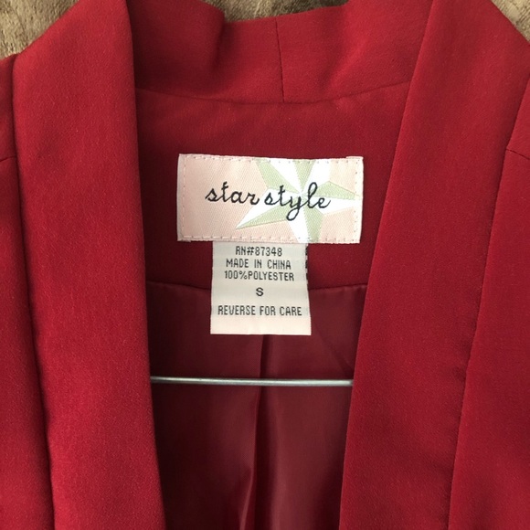 Burgundy Crop Blazer ❤️ - Picture 2 of 4